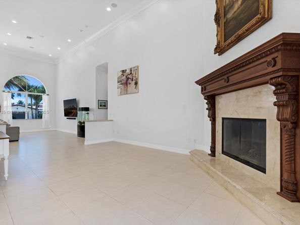 4241 NE 23 Terrace, Lighthouse Point FL 33064