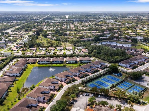 21824 Canadensis Cir 102, Boca Raton FL 33428
