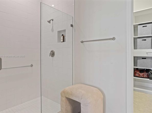 21824 Canadensis Cir 102, Boca Raton FL 33428