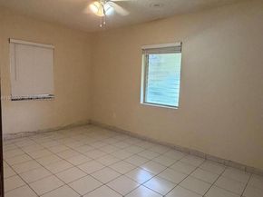 6371 SW 34th St, Miami FL 33155