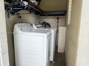 6371 SW 34th St, Miami FL 33155