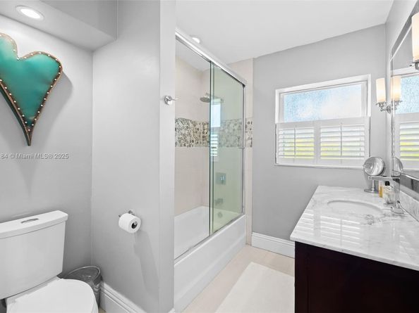 608 NW 25th St, Wilton Manors FL 33311