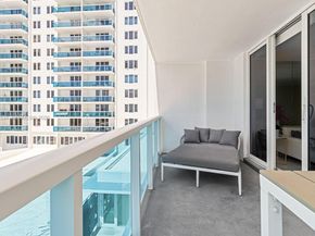2301 Collins Ave 404, Miami Beach FL 33139