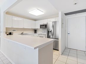 2301 Collins Ave 404, Miami Beach FL 33139