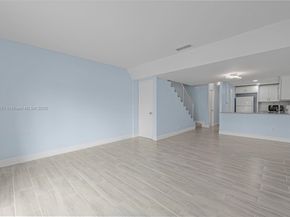 6709 N Kendall Dr 229, Pinecrest FL 33156