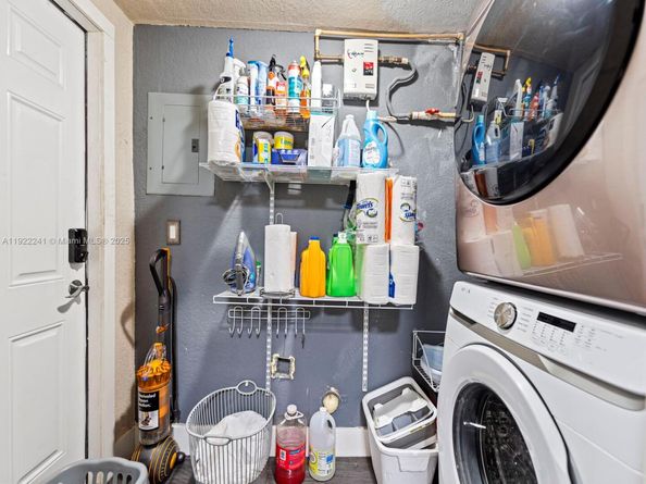 37 NW 47th Ter, Miami FL 33127