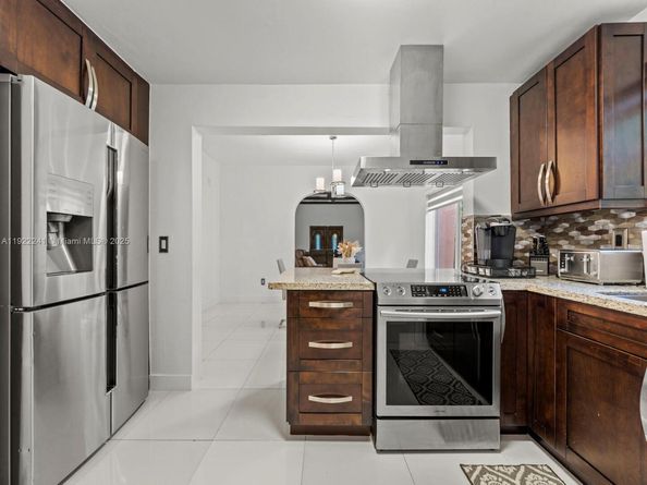 37 NW 47th Ter, Miami FL 33127