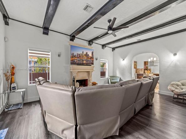 37 NW 47th Ter, Miami FL 33127