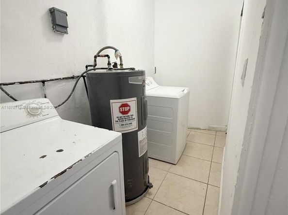1450 NW 35th St, Miami FL 33142