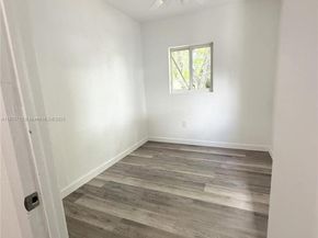 1450 NW 35th St, Miami FL 33142