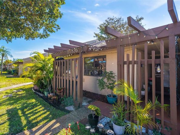 10836 NW 30th Pl 354, Sunrise FL 33322