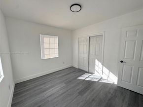 9221 Broad Manor Rd, Miami FL 33147