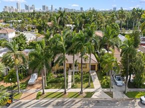 1038 Tyler St, Hollywood FL 33019