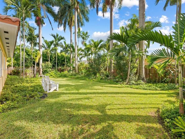 1038 Tyler St, Hollywood FL 33019