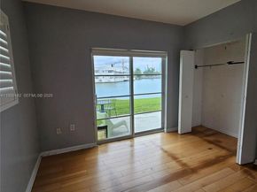 6905 Bay Dr 16, Miami Beach FL 33141