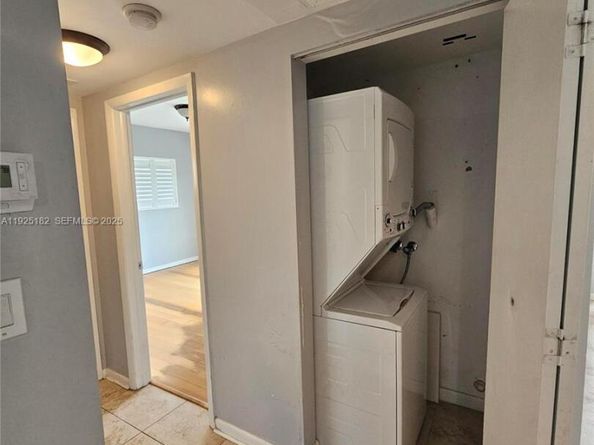 6905 Bay Dr 16, Miami Beach FL 33141