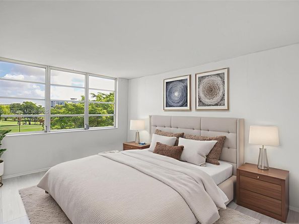 4015 W Palm Aire Dr 506, Pompano Beach FL 33069