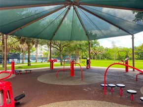 4015 W Palm Aire Dr 506, Pompano Beach FL 33069