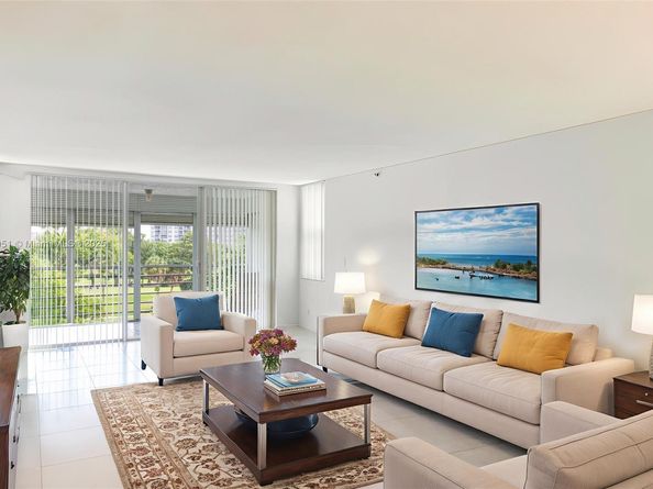 4015 W Palm Aire Dr 506, Pompano Beach FL 33069