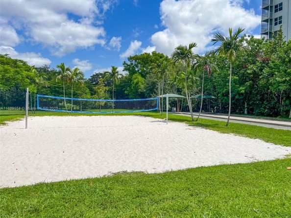 4015 W Palm Aire Dr 506, Pompano Beach FL 33069