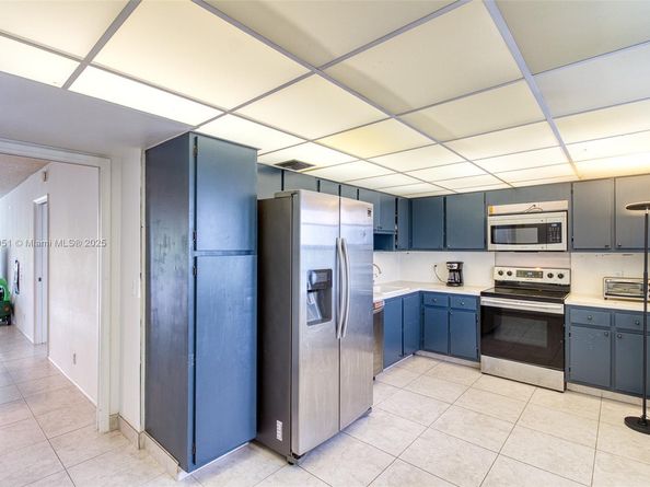 4015 W Palm Aire Dr 506, Pompano Beach FL 33069