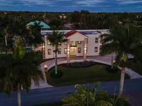 1430 NW 114th Ave, Plantation FL 33323