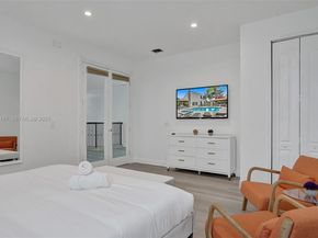 1430 NW 114th Ave, Plantation FL 33323