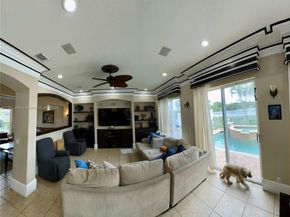 5363 SW 38th Ave, Hollywood FL 33312