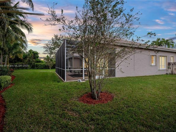 1894 NW 141st Ave, Pembroke Pines FL 33028