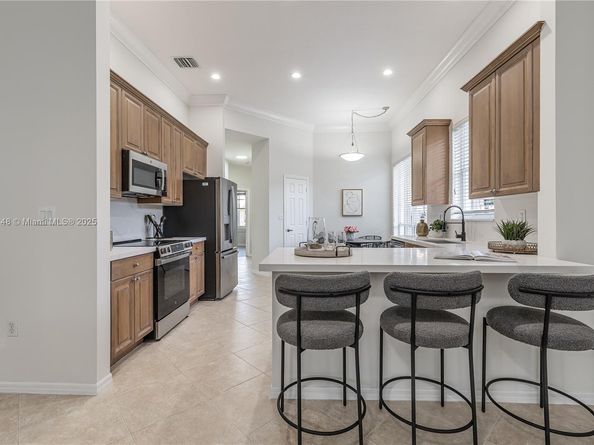 1894 NW 141st Ave, Pembroke Pines FL 33028