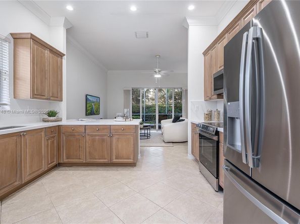 1894 NW 141st Ave, Pembroke Pines FL 33028