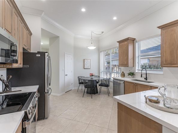 1894 NW 141st Ave, Pembroke Pines FL 33028