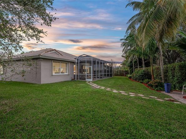 1894 NW 141st Ave, Pembroke Pines FL 33028