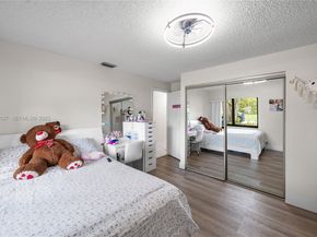 10446 SW 52nd St, Cooper City FL 33328