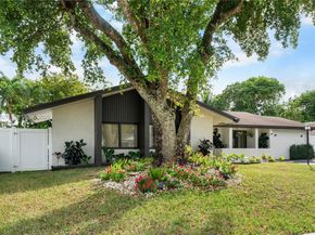 10446 SW 52nd St, Cooper City FL 33328