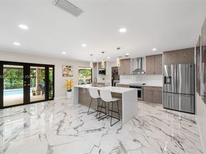 10446 SW 52nd St, Cooper City FL 33328