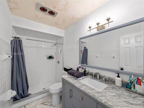 10446 SW 52nd St, Cooper City FL 33328