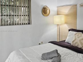 1712 SW 13th St, Miami FL 33145