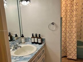 1712 SW 13th St, Miami FL 33145