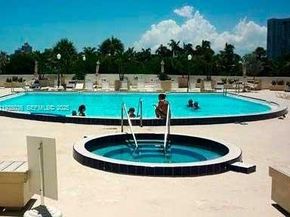 3731 N Country Club Dr 622, Aventura FL 33180