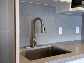 301 SW 135th Ave 108C, Pembroke Pines FL 33027