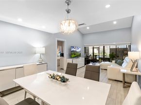 1064 NW 97th Ave 219, Pembroke Pines FL 33024