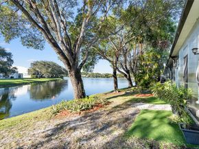 1064 NW 97th Ave 219, Pembroke Pines FL 33024