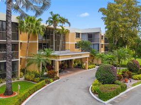 16175 Golf Club Rd 212, Weston FL 33326