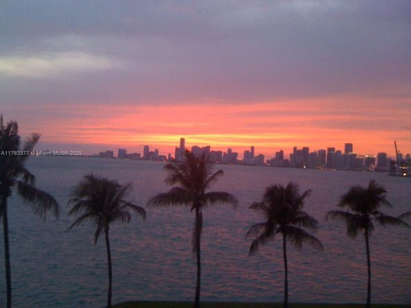 Undisclosed Address #A11783377, Fisher Island FL 33109