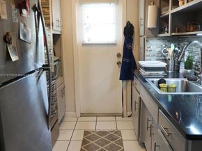 6565 Santona St B5, Coral Gables FL 33146