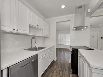 1480 SW 21st Ter