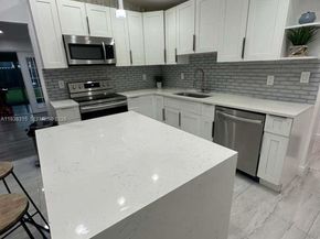 6620 Custer St, Hollywood FL 33024