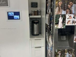 6620 Custer St, Hollywood FL 33024