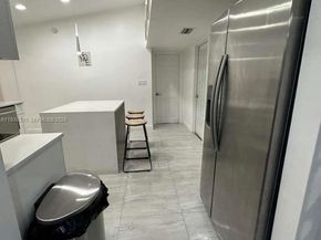 6620 Custer St, Hollywood FL 33024